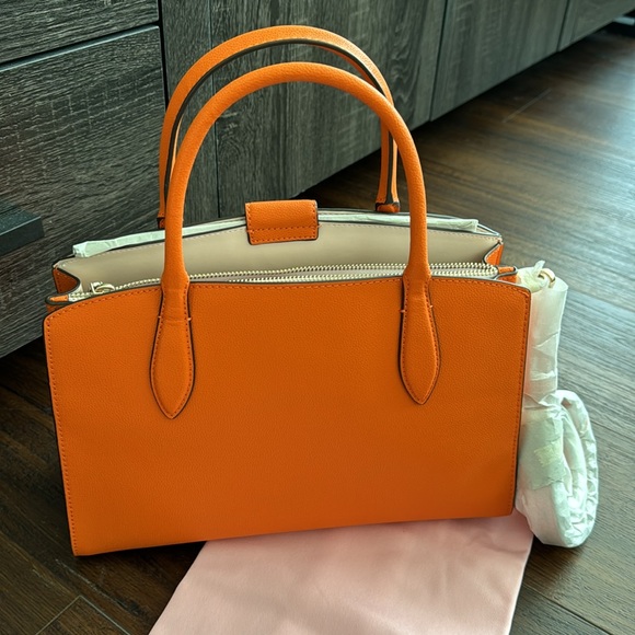 Kate Spade NWOT Voyage Small Grain Textured Leather Satchel with extra Strap. - Picture 4 of 15